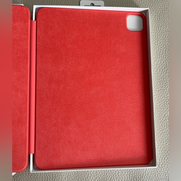 NWB - Apple Smart Folio for iPad Pro 11 inch - Picture 7 of 9